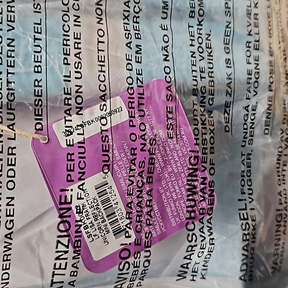 NWT Loungefly Lisa Frank Unicorn Reflection mini backpack Markie Mini - Picture 9 of 9